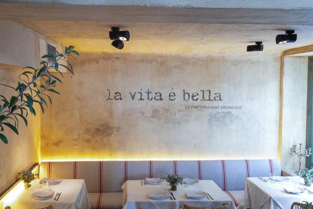 Interior de la Trattoria — la vita è bella