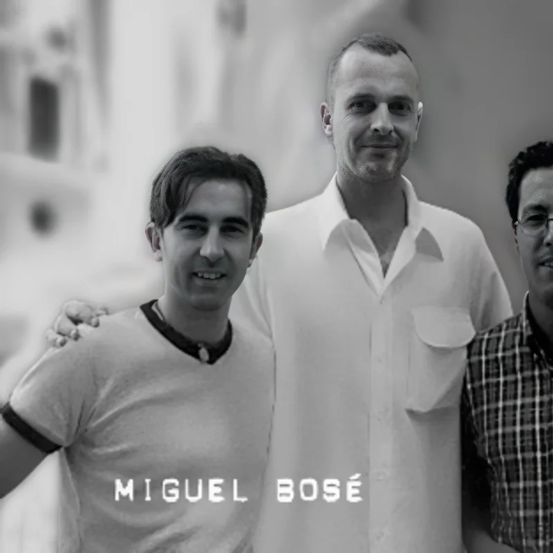Miguel Bosé en la Trattoria Sant'Arcangelo